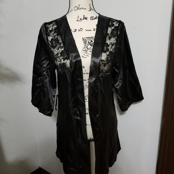 Other - Beautiful Black kimono in Satin and Lace.